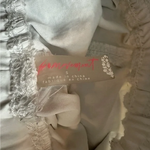 Free People Movement Shorts High Waisted Gym Athletic White Logo Boho Size Small - Picture 7 of 9